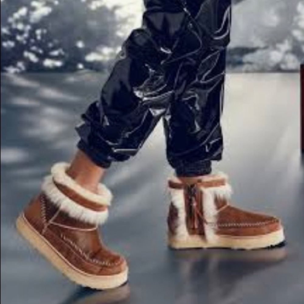 UGG FLUFF PUNK BOOTIES *new* 7